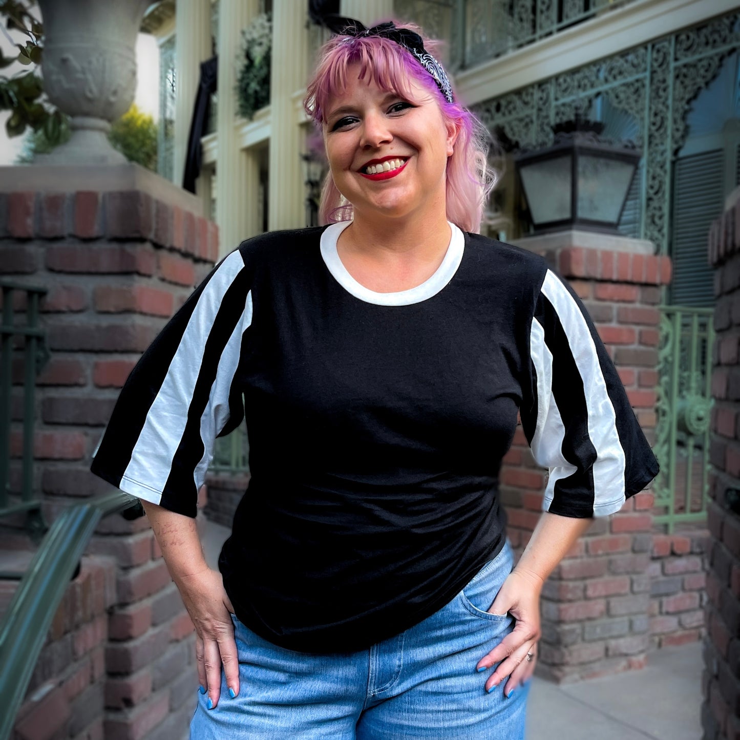 PRE-ORDER The Skelly Tee - Women's Fit
