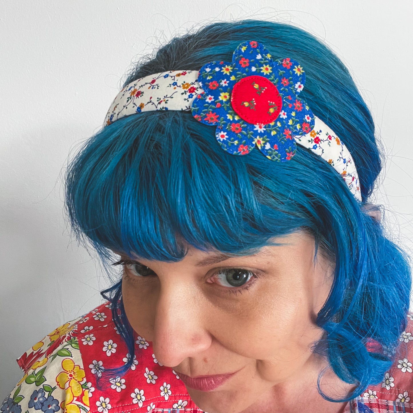 1" Retro Flower Headband - Blue and White