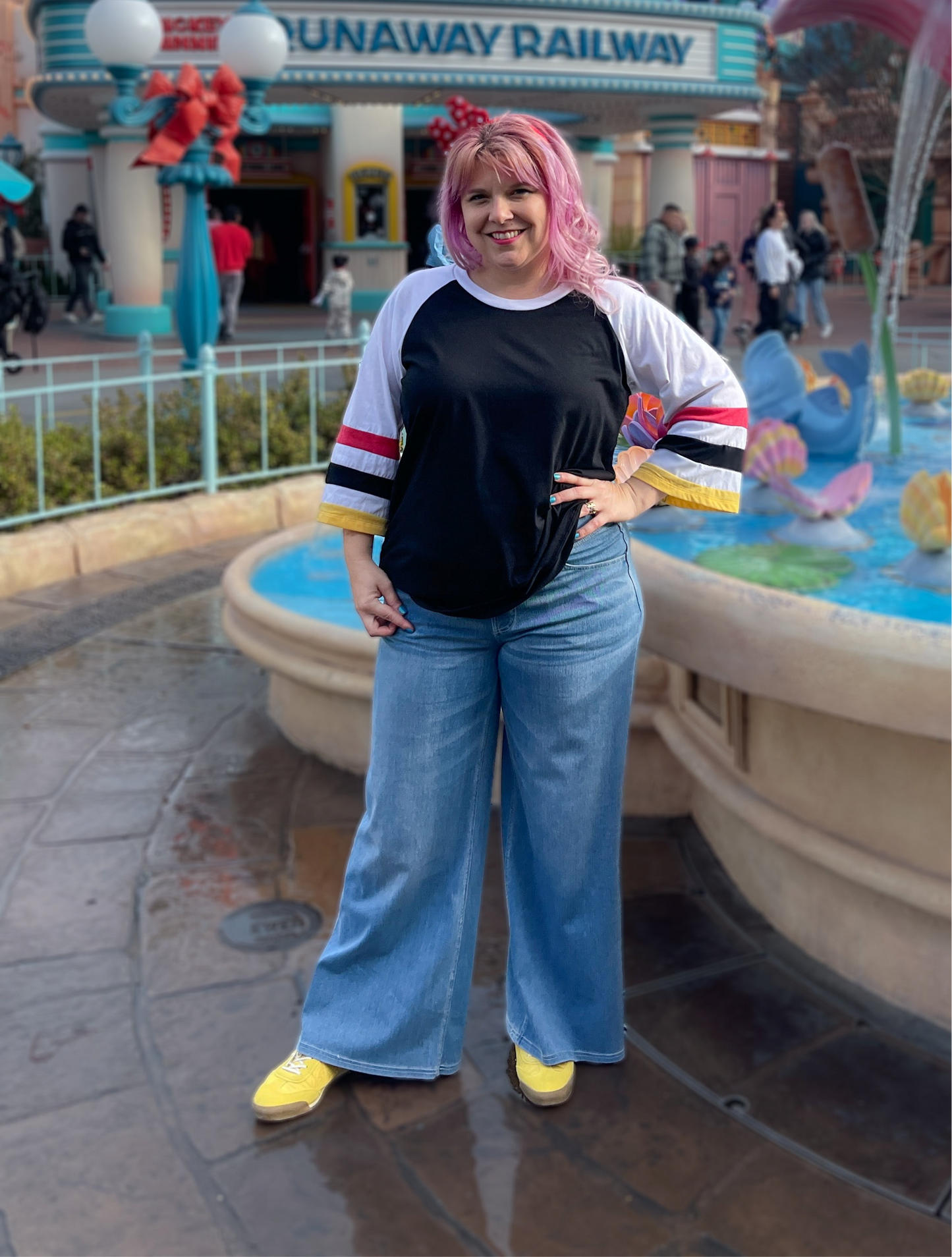 The Classy Tee - Women's Oversized Fit