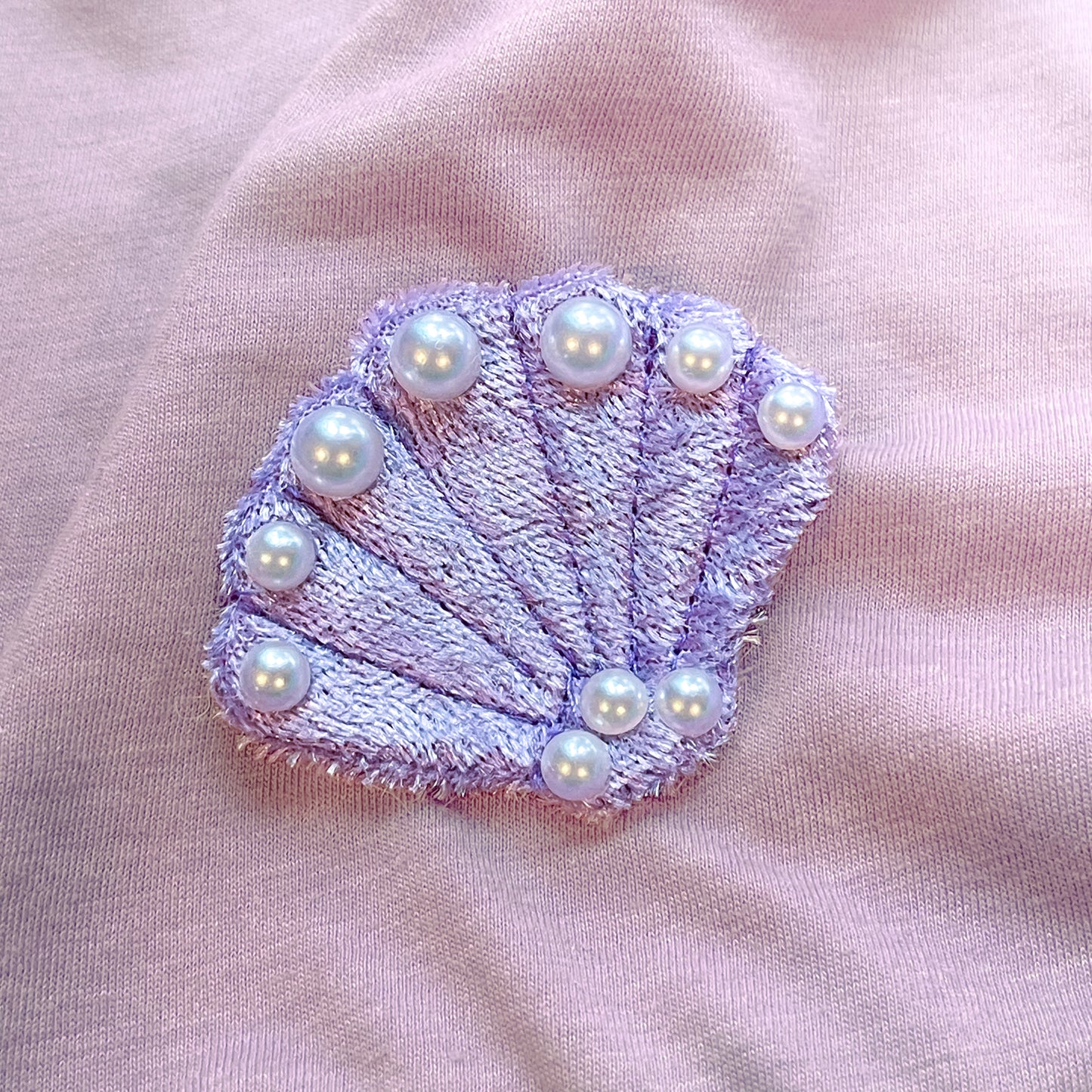 Small Single Shell Hair Clip