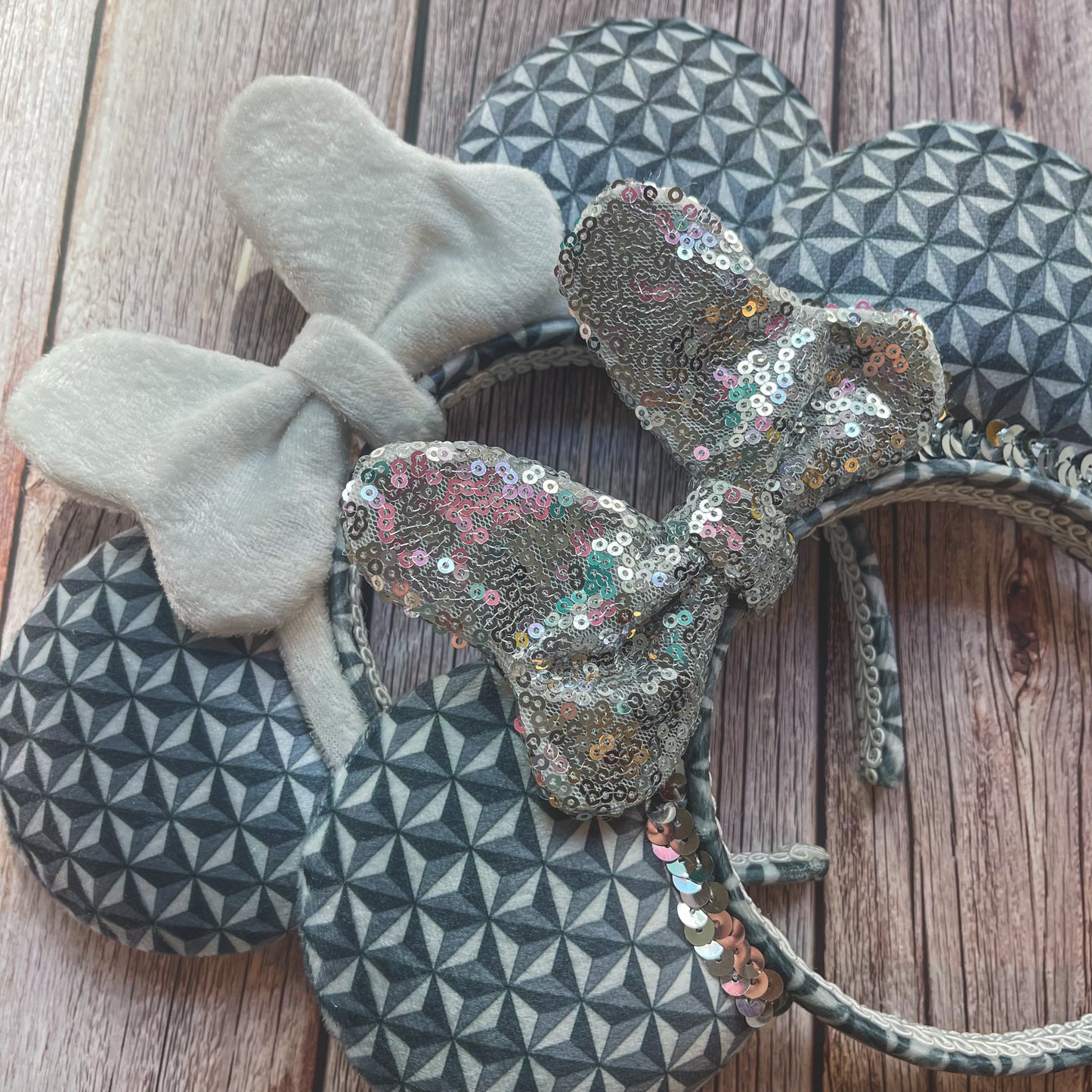 Grand & Miraculous Ear Headband - Classic Bow