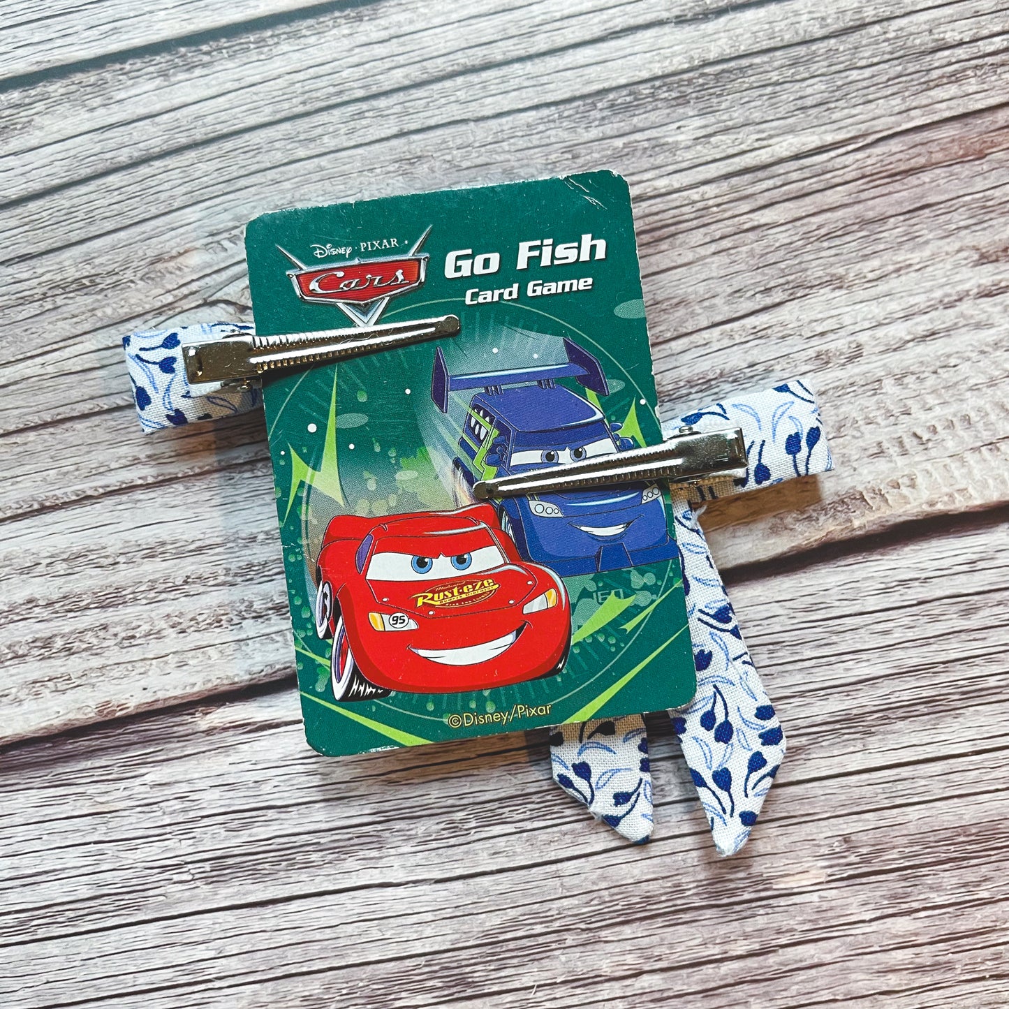 Blue Tulips on White Vintage Fabric Handmade Hair Bows