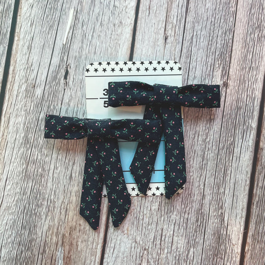 Black with Tiny Tulips Vintage Fabric Handmade Hair Bows