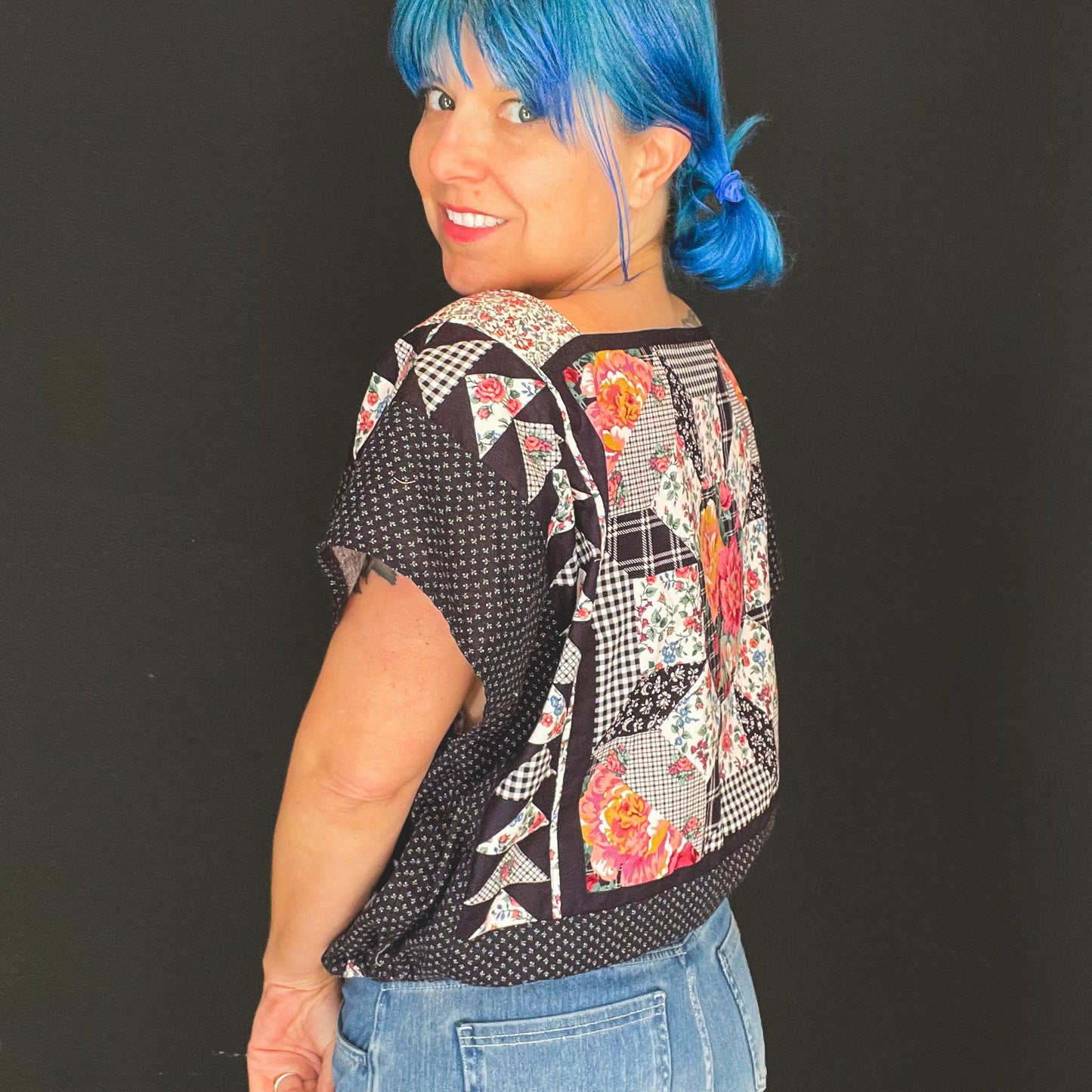Black & Roses Quilt Boxy Crop Top - Size 2X/3X